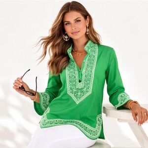 ELIZABETH MCKAY TSD Green Tunic Top w/ White Embroidery, Gold Buttons Size 4